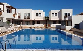 Comfy Duplex In Puerto Calero